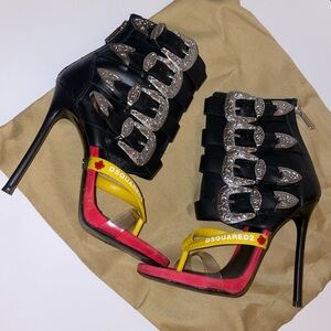 DSQUARED2 BUCKLE GOTHIKA SANDALS